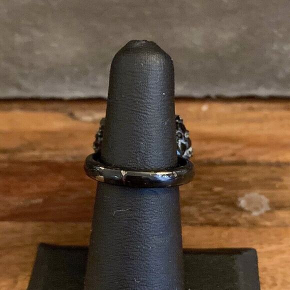 Vintage Black Disco Ball Ring made with Swarovski Crystals - Picture 6 of 7